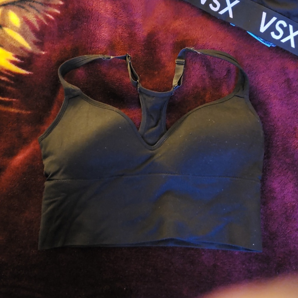 Sports bra
